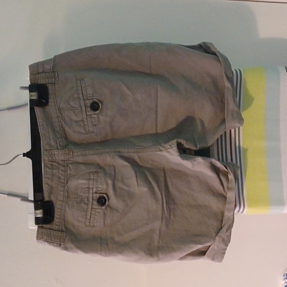 5 For $20 Size 2 grey linen Bermuda shorts - Picture 4 of 4